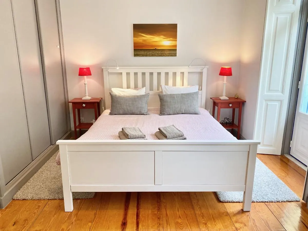 Luxury Vintage Apartment By Myplaceforyou, At The City Centre Next To Marques De Pombal  Lissabon